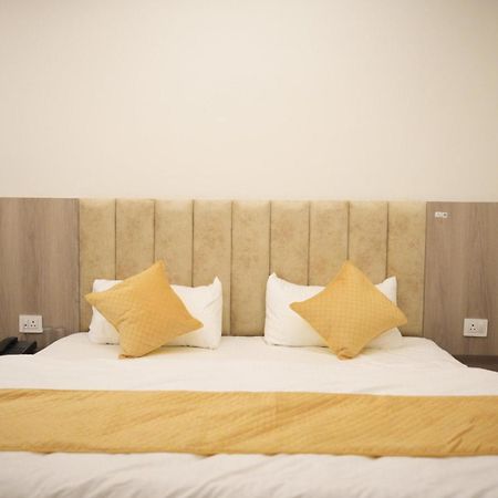 Hotel Harry Ришикеш Экстерьер фото