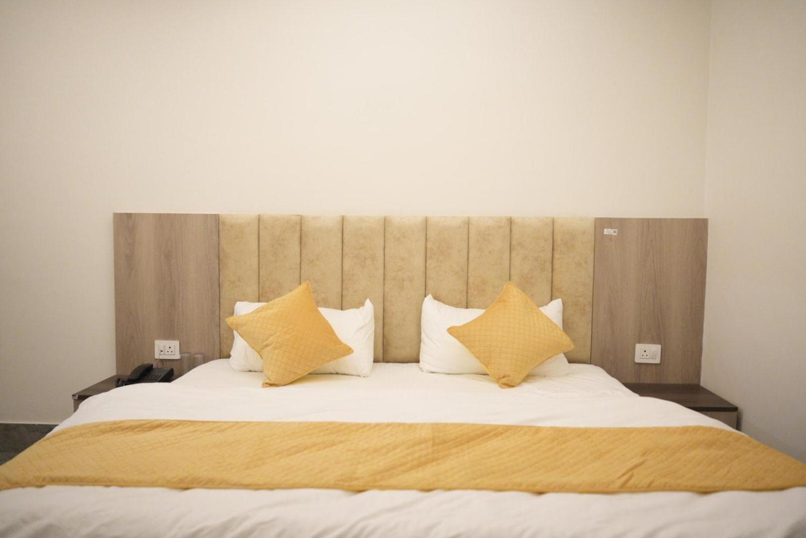 Hotel Harry Ришикеш Экстерьер фото